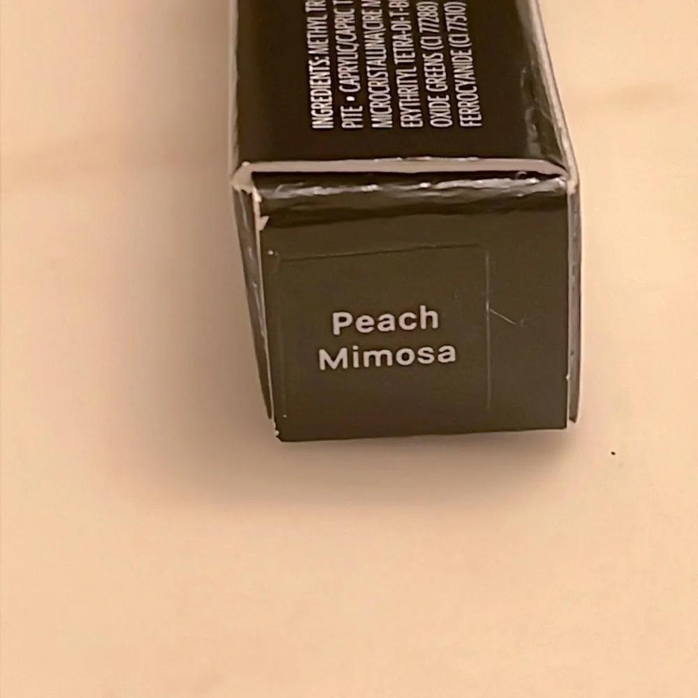 Bobbi Brown • Cream Eyeshadow Stick